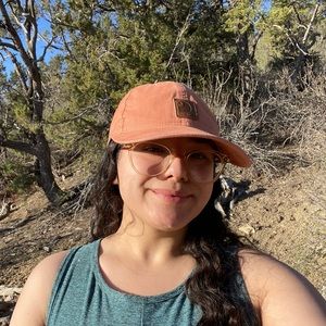 Meet your Posher, Elise